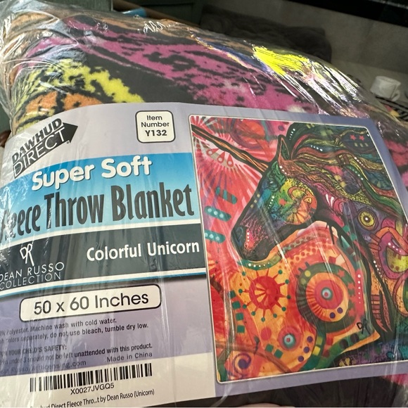 Colorful Unicorn Fleece Blanket Bed 50" x 60" lightweight Throw Super Soft - Picture 7 of 9
